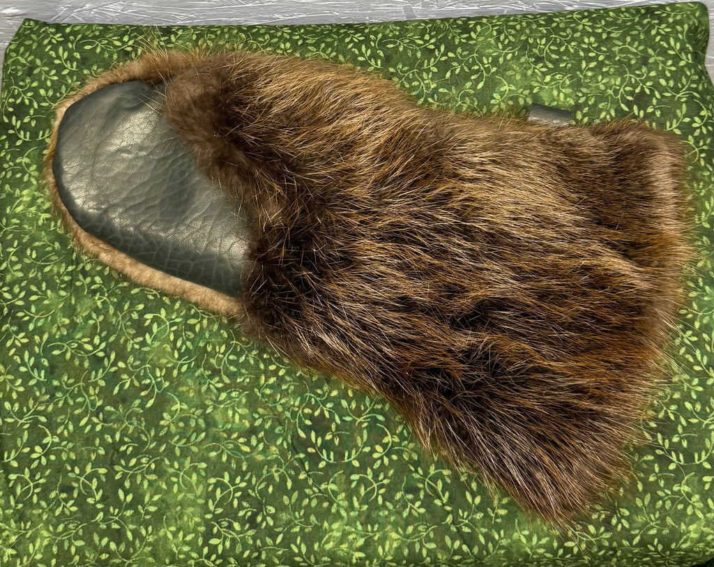 Beaver Gauntlet Mittens