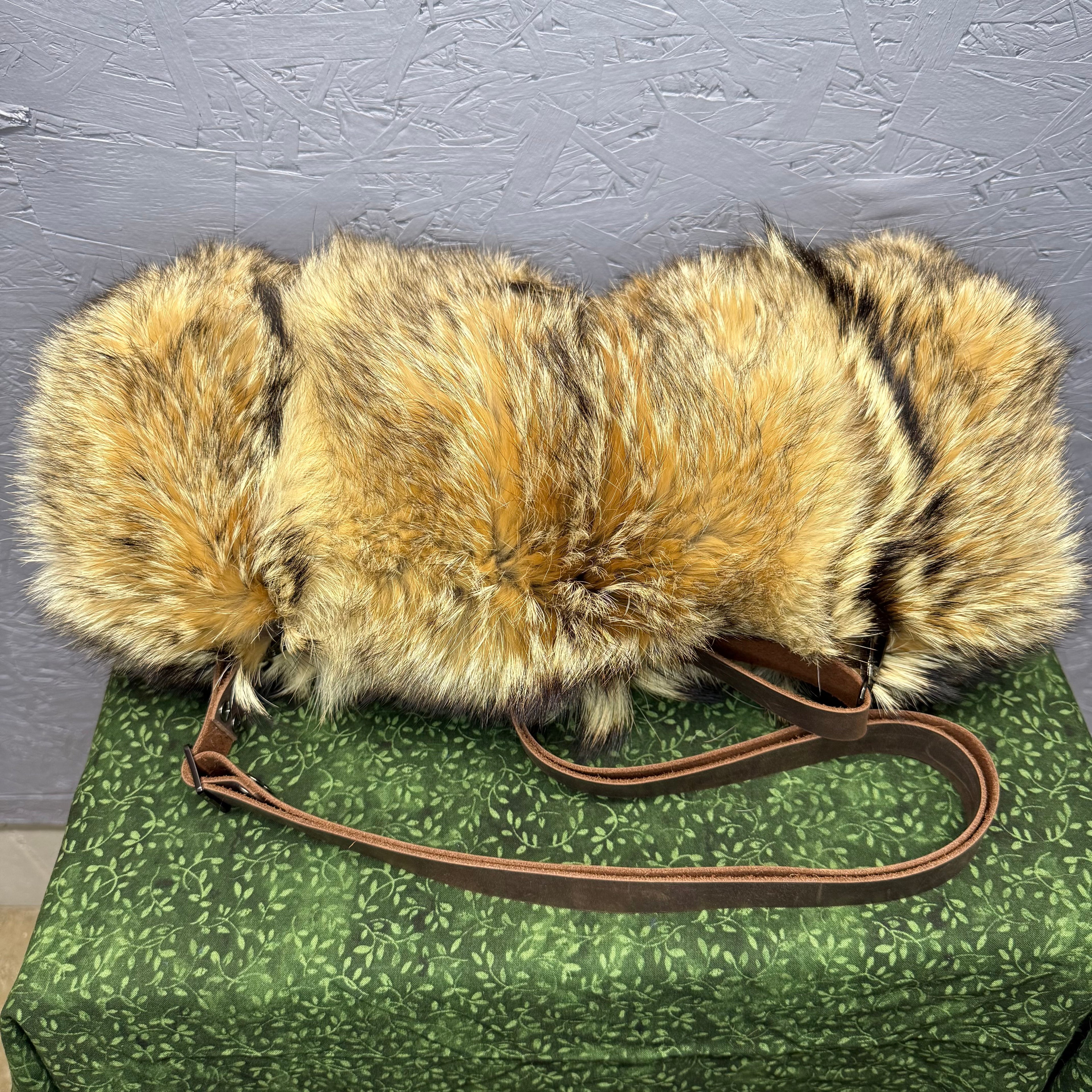 Coyote Hand Muff with Hardware - Large