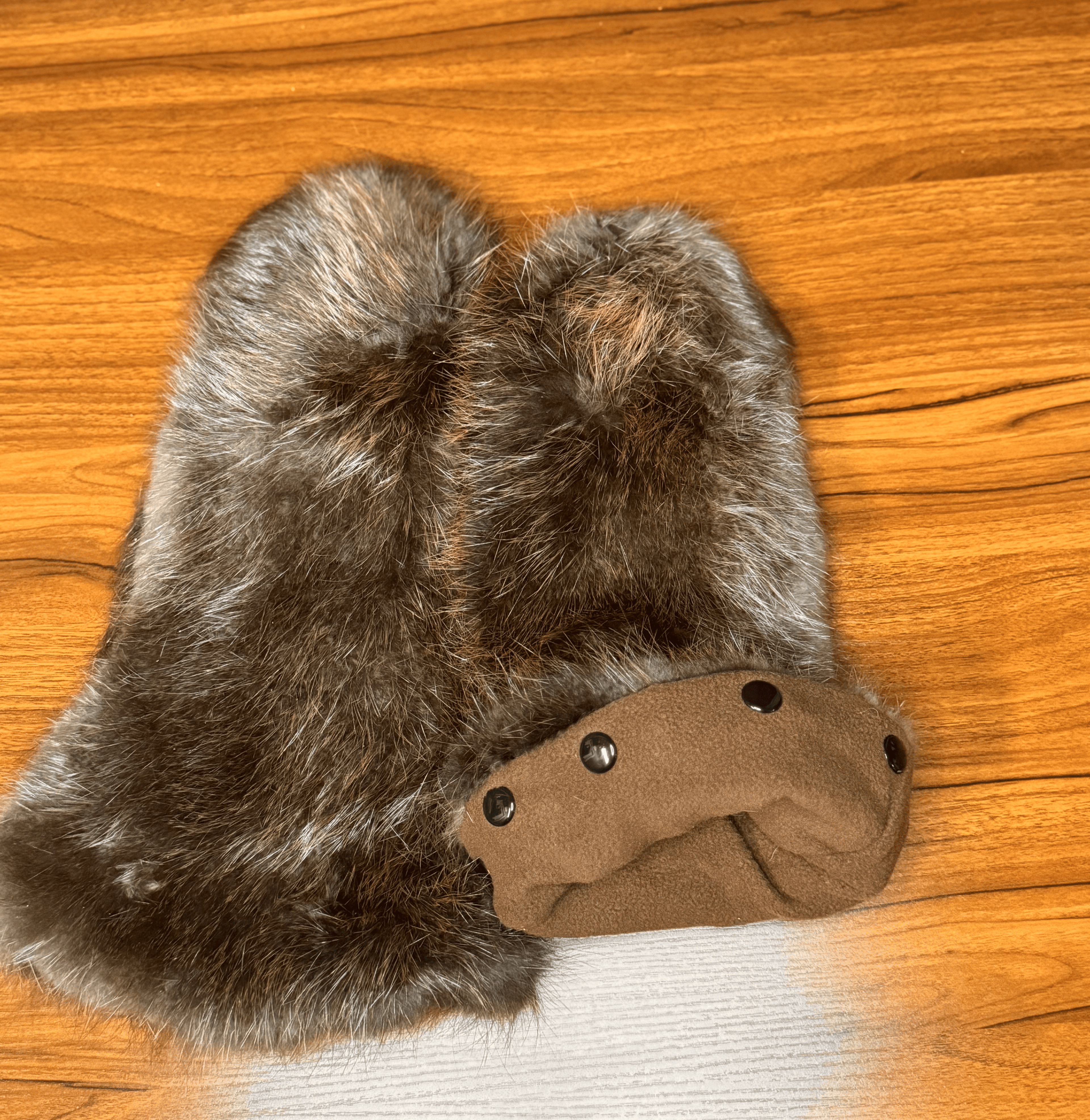 Beaver Gauntlet Mittens