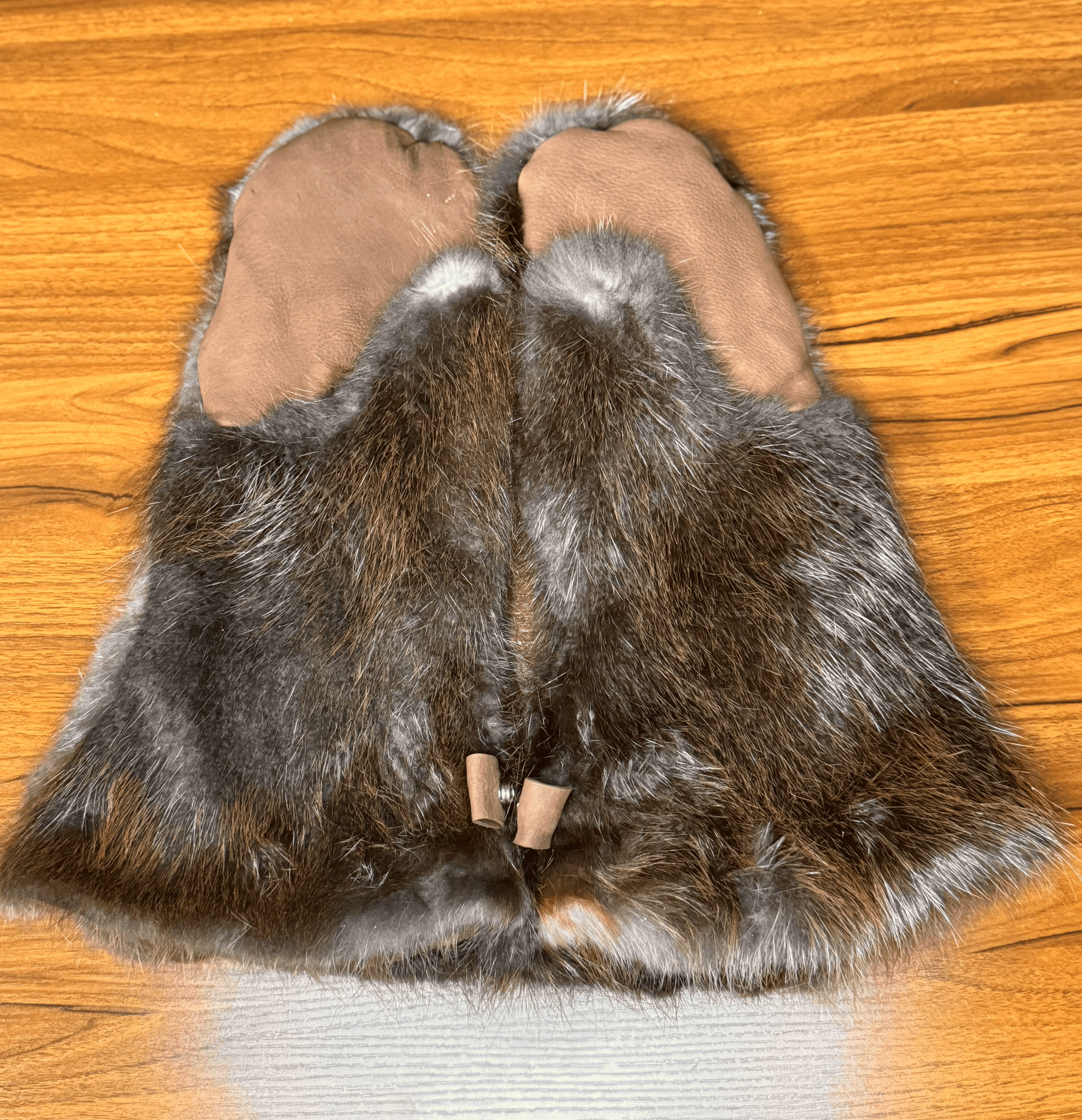 Beaver Gauntlet Mittens