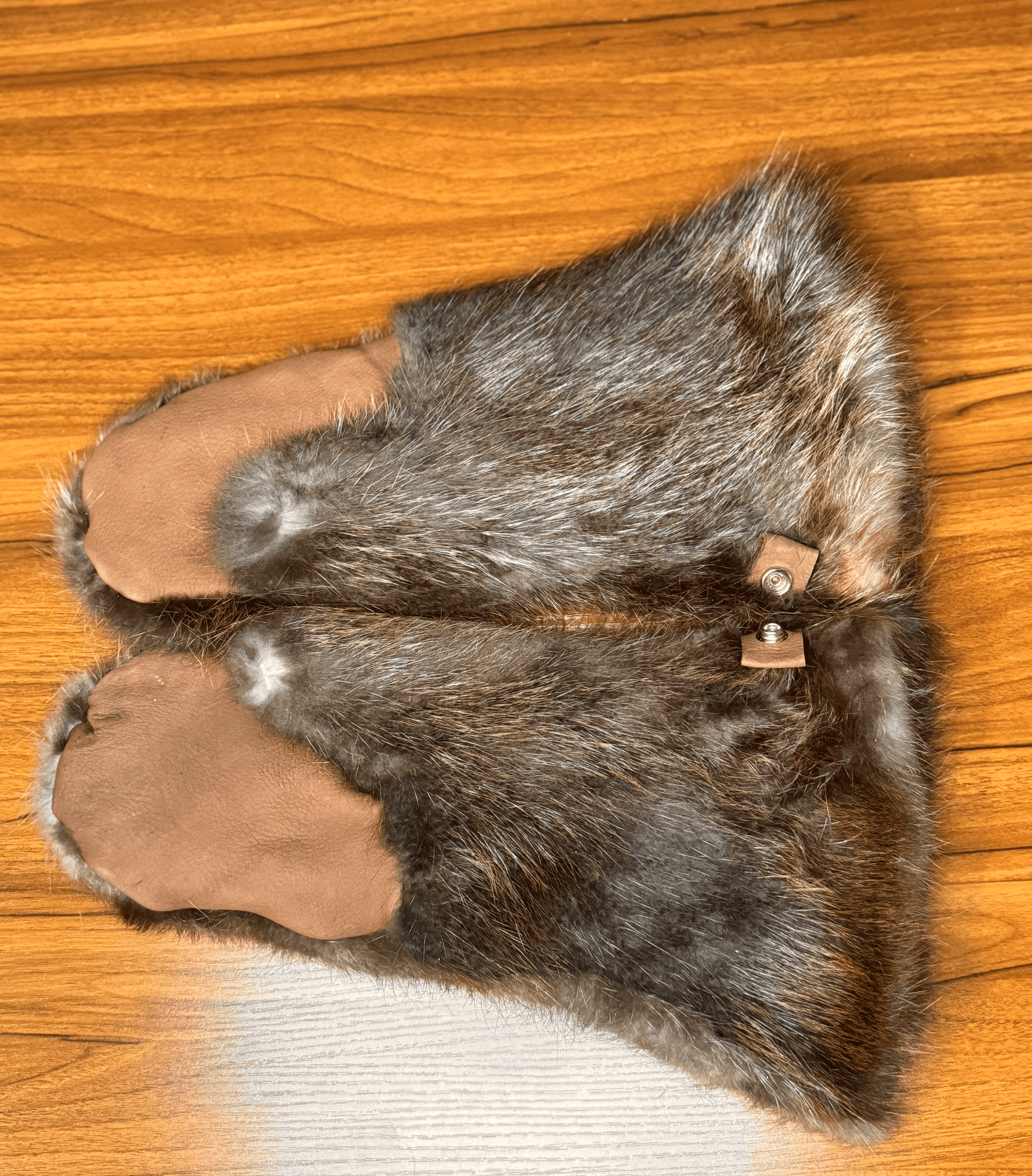 Beaver Gauntlet Mittens